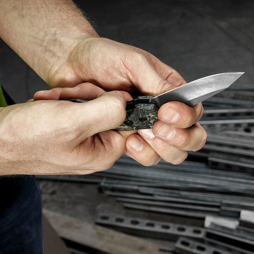 Milwaukee FASTBACK Folding Camo Knife - Forge and Bearing